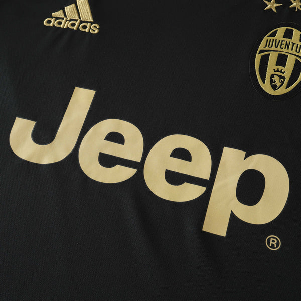 Retrô  - Camisa Juventus Terceira 2015/16