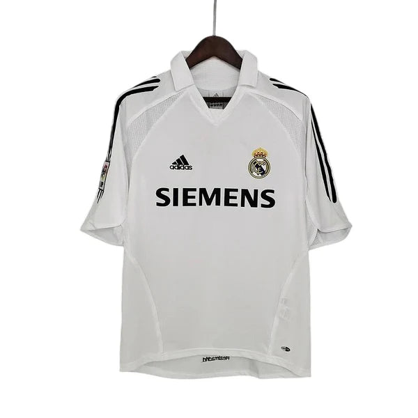 Retrô - Camisa Real Madrid Home 2005/06