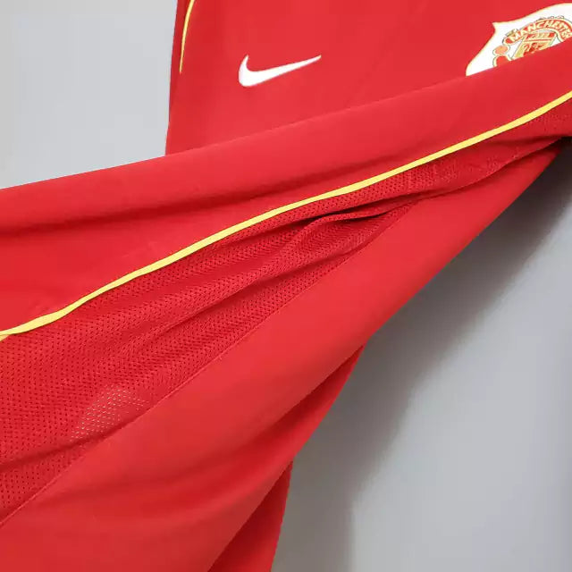 Retrô - Camisa Manga Longa Manchester United I 06/07 Torcedor Nike Masculina - Vermelha